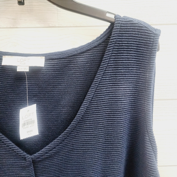 LOFT Camisole - Picture 2 of 7